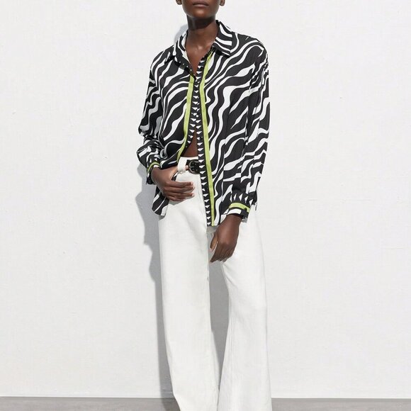 Black Casual Women's Round Neck Long Sleeve Zebra Print Shirt - Picture 6 of 8